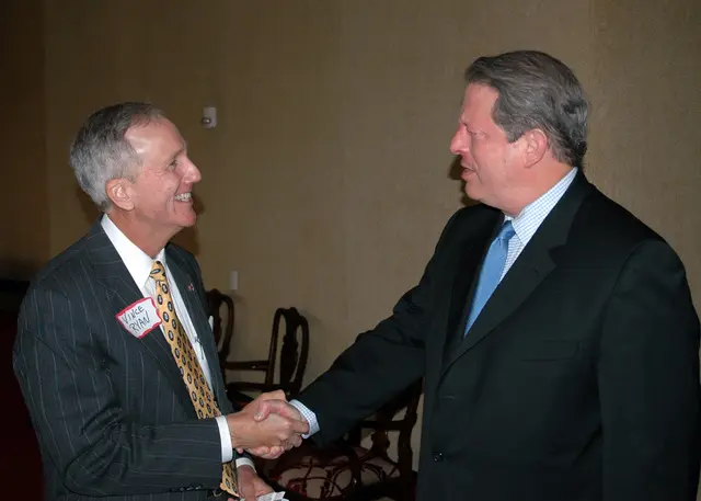 Harris County Atttorney Vince Ryan greets Al Gore at The Progressive Forum, June 7, 2006, at the Hobby Center. (Photo Michael McKann) 