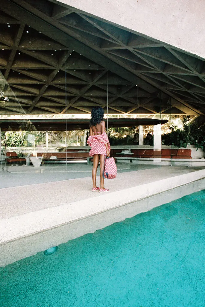 The original 1963 living room was open to the elements.  (Photo by Enmi Yang )