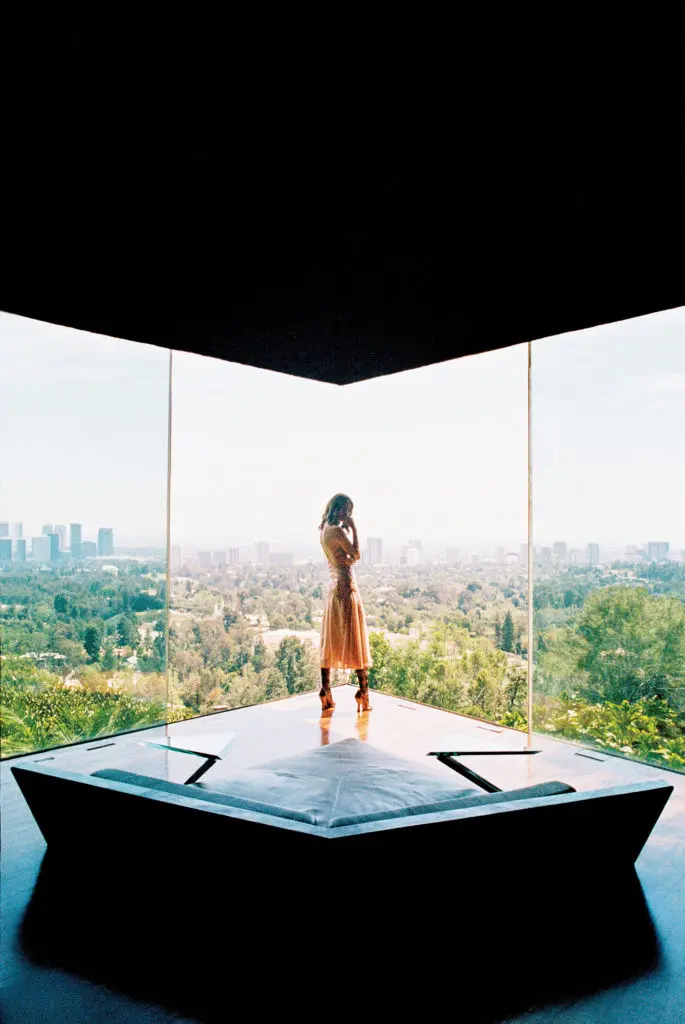 The entire house is cooled by cross-ventilated windows, not air conditioning.  (Photo by Enmi Yang )