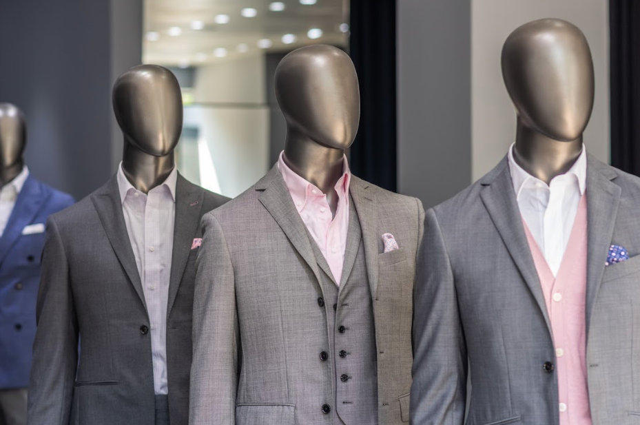 Indochino is made-to-measure magic. 