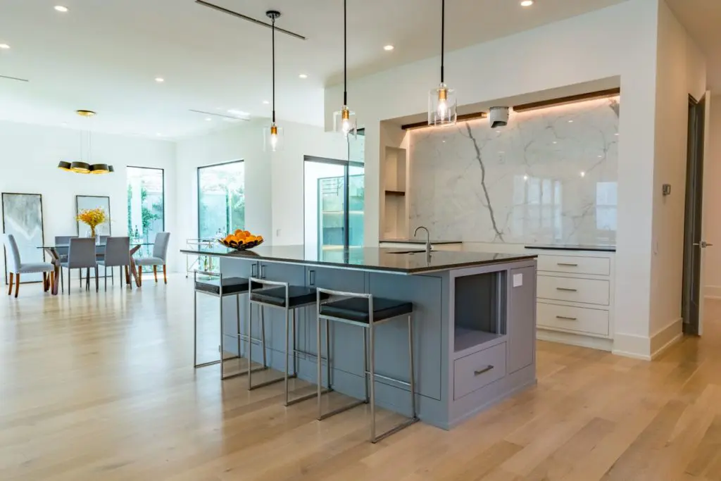 The kitchen features LeCornu range. 