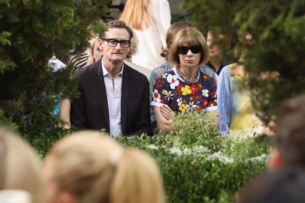NEW YORK, NY - SEPTEMBER 07:  Hamish Bowles (L) and Anna Wintour attend the Tory Burch Spring Summer 2019 Fashion Show at Cooper Hewitt, Smithsonian Design Museum on September 7, 2018 in New York City.  (Photo by Cindy Ord/Getty Images for Tory Burch)