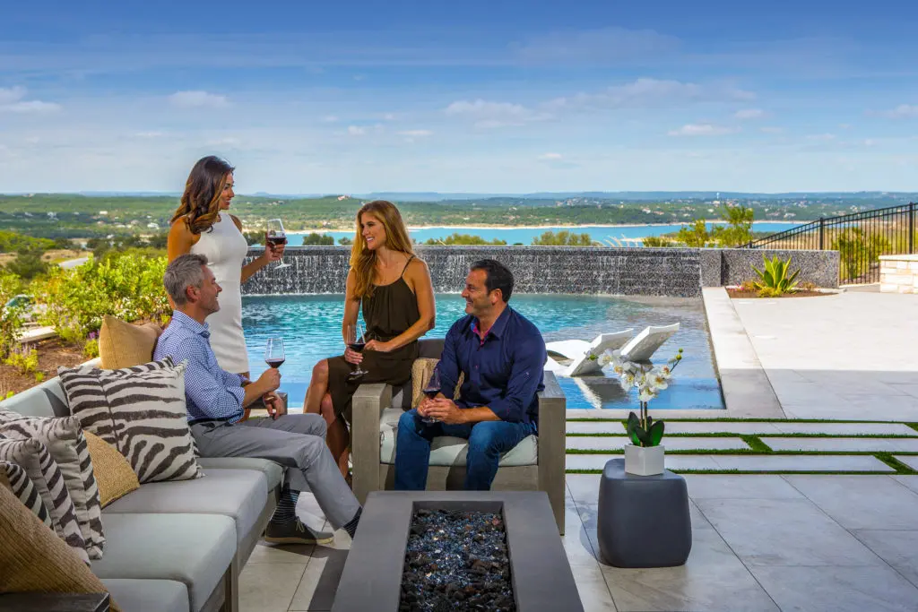 The Peninsula at Rough Hollow brings lake living into focus.