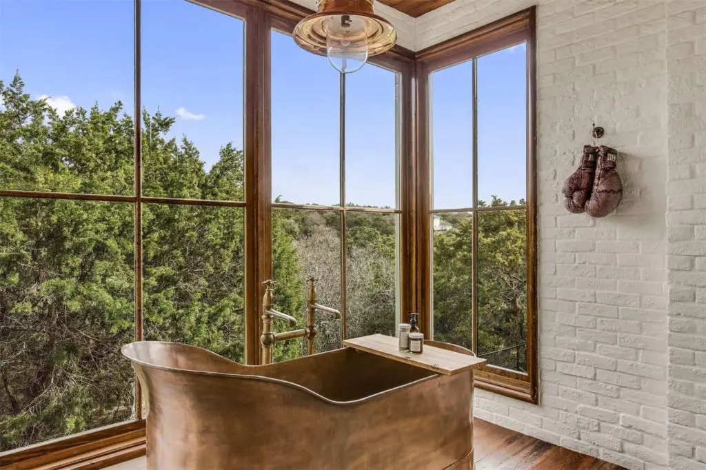 The copper bathtub gets some serious Hill Country views. 