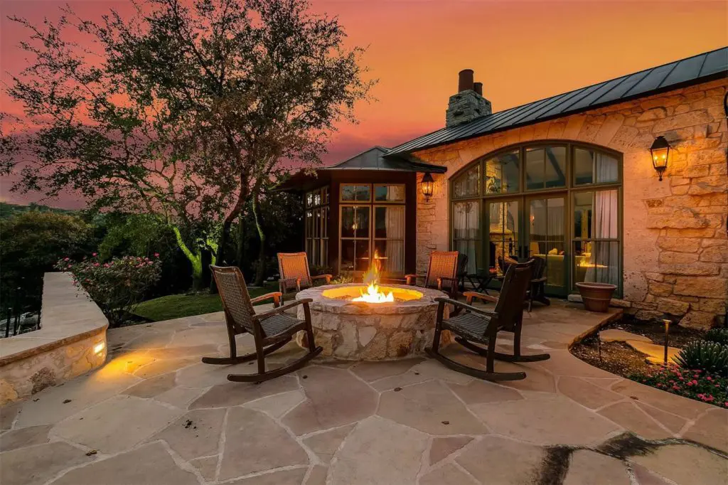 The fire pits at Andy Roddick and Brookltyn Decker's Austin estate are perfect for winter nights out on the patio. 