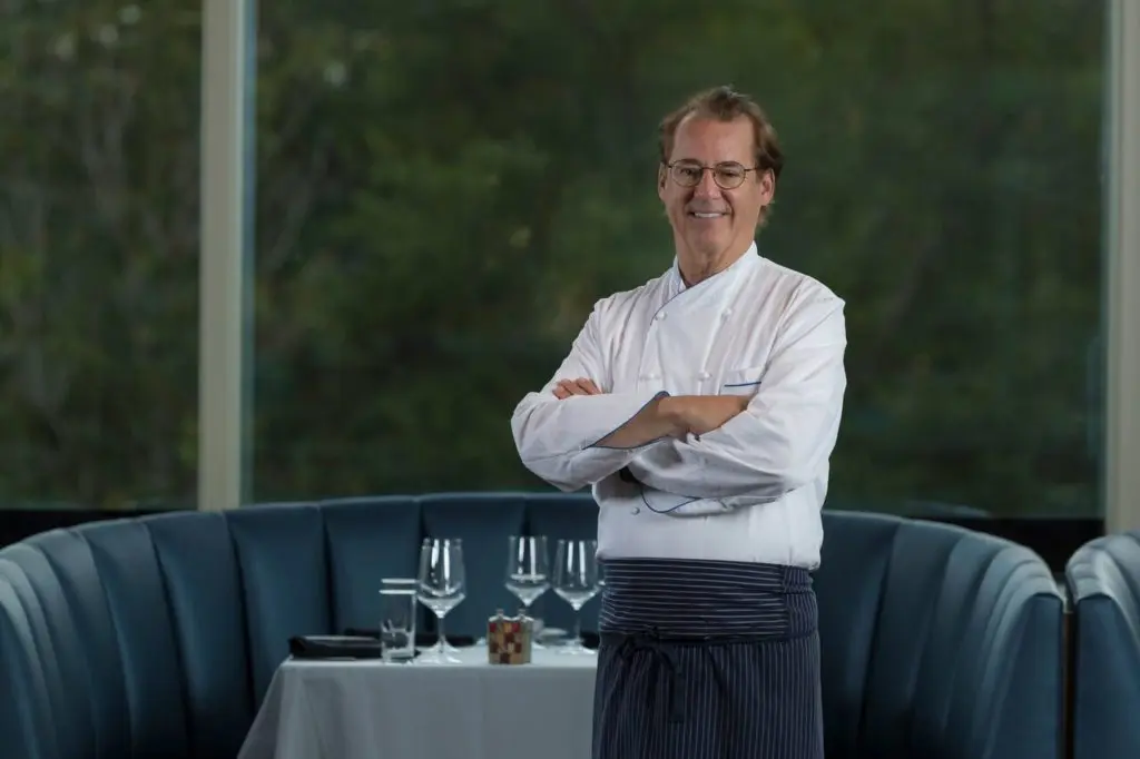Chef Robert del Grande mixes chemistry and magic for some serious cooking at Diana, the new Hobby Center restaurant. 