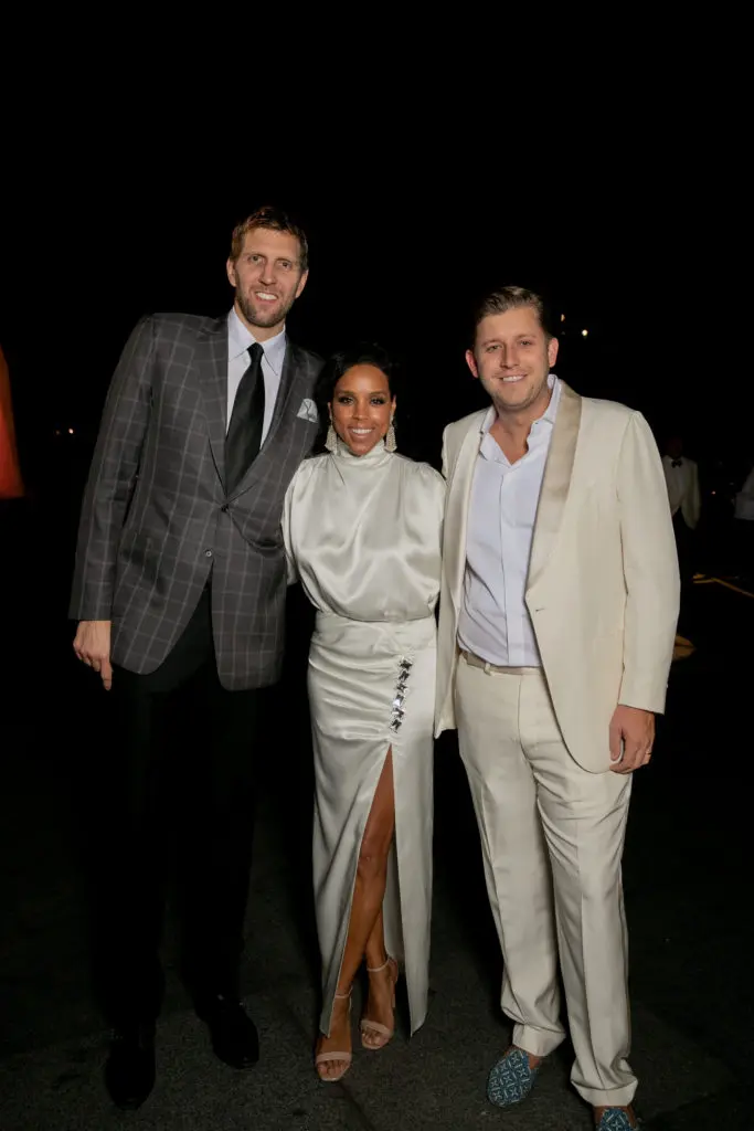 Dirk & Jessica Nowitzki, Thomas Hartland Mackie