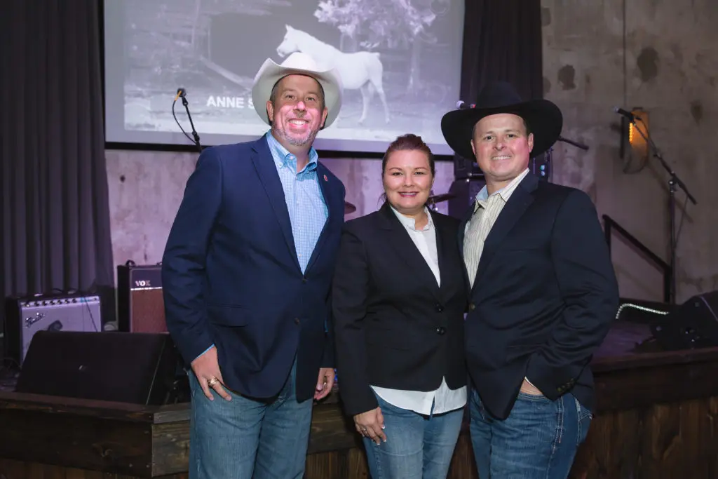 Country Music Star Sticks Up for Horses in Houston: Talk About a Hay of a Day
