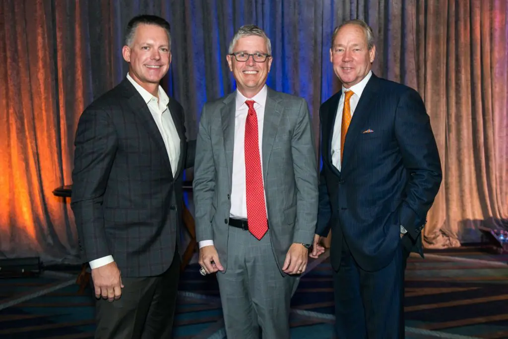 Firing Jeff Luhnow and A.J. Hinch Seems Insane — Jim Crane Does What Robert Kraft Never Would do With Bill Belichick