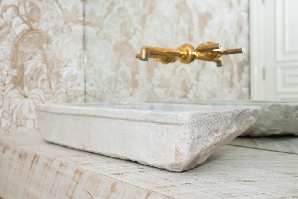 Winning Entry: Singular Space - Bath by HLS Design, Hillary Scurtis