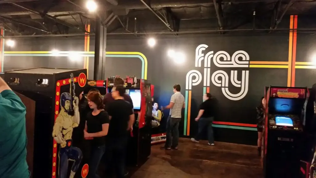Free Play arcade is all about retro video games.