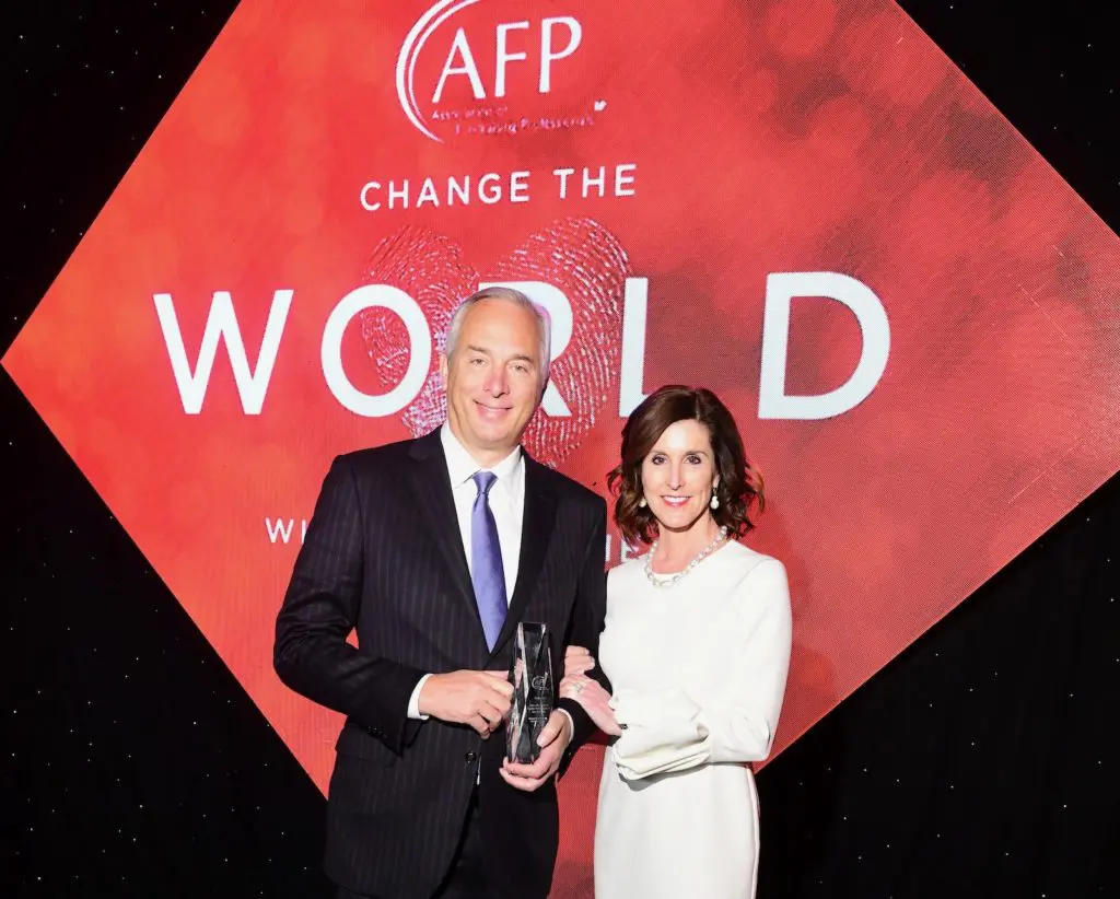 Bobby & Phoebe Tudor receive the prestigious Maurice Hirsch Award for Philanthropy