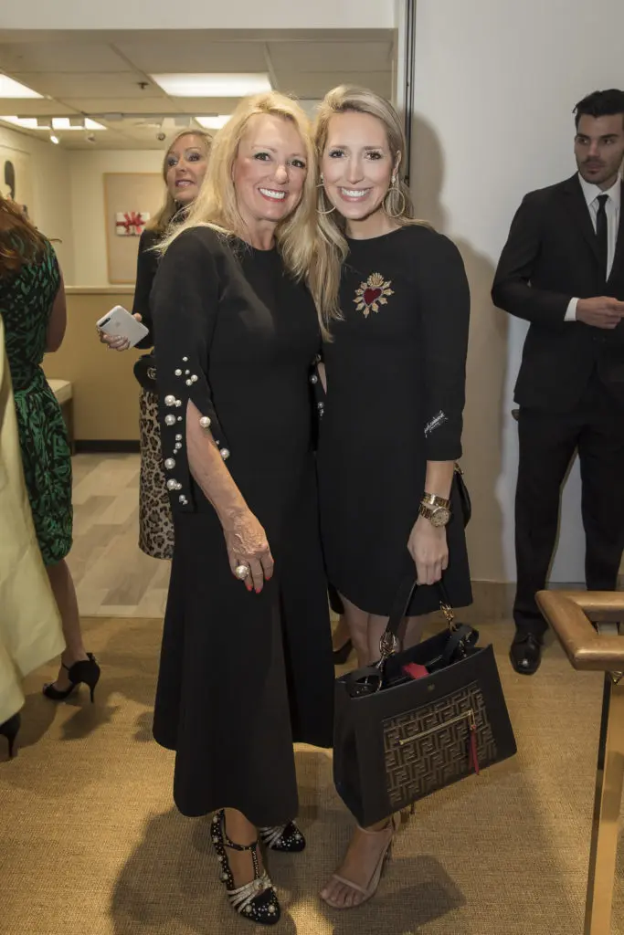 Myrna Schlegel, Krystal Schlegel