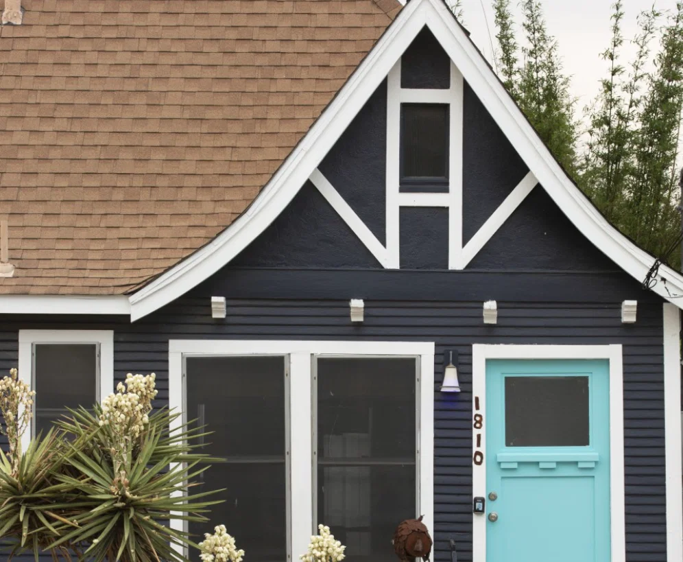 This craftsman cottage sits between The University of Texas and downtown Austin. 