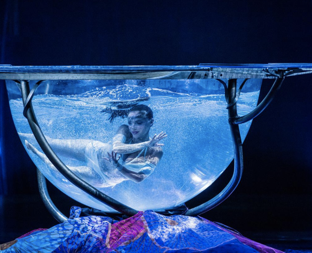 Amaluna features a 100% female live band. 