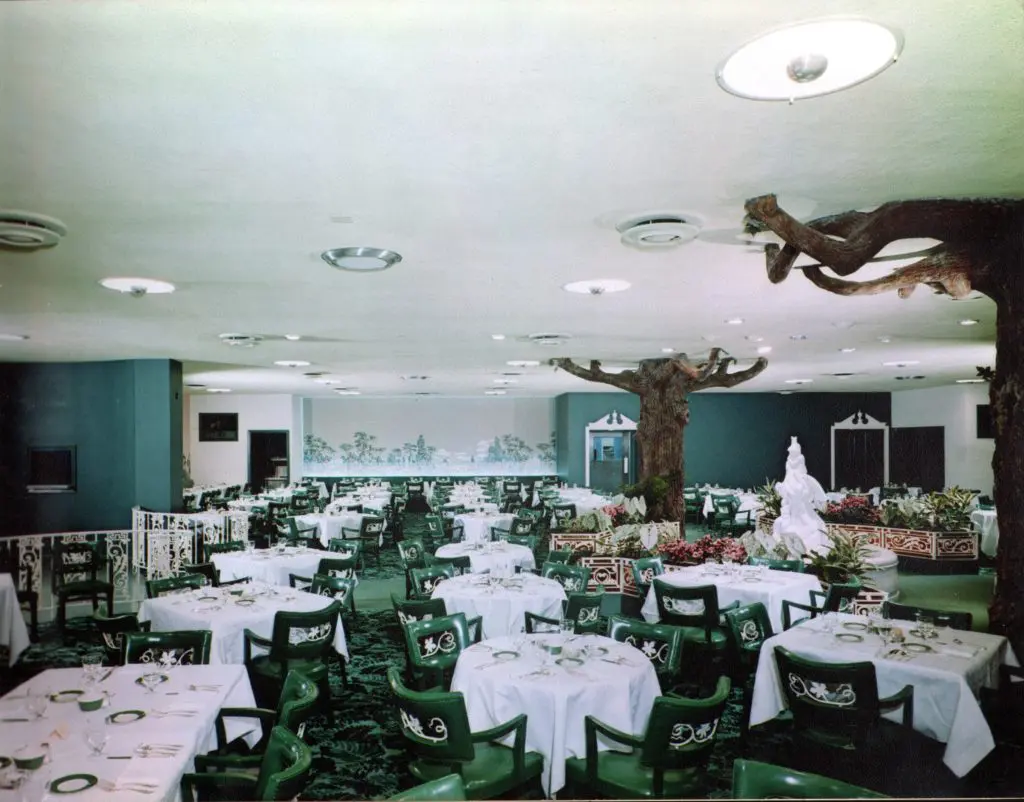 Another view of the Sky Terrace: Note the life-size plaster trees by San Antonio master Dionicio Rodriguez, who was famed for his faux bois work. (Courtesy the Brochsteins Inc. Archive)