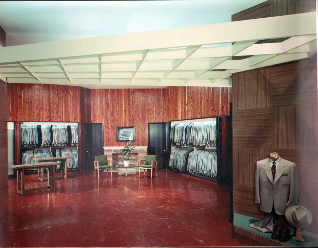 The Mad Men-era Men's Department made an impact with its dramatic pecky cypress walls milled from Louisiana. (Courtesy the Brochsteins Inc. archive)