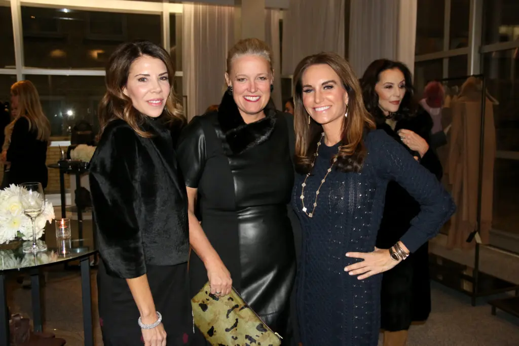 Lori Jones, Lisa Ogle, Jenna Alexander