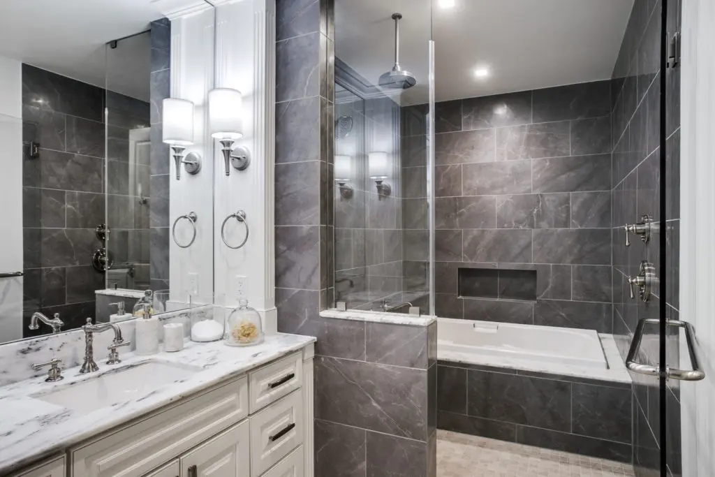 The McKenzie is a high-rise where pampering is the norm.