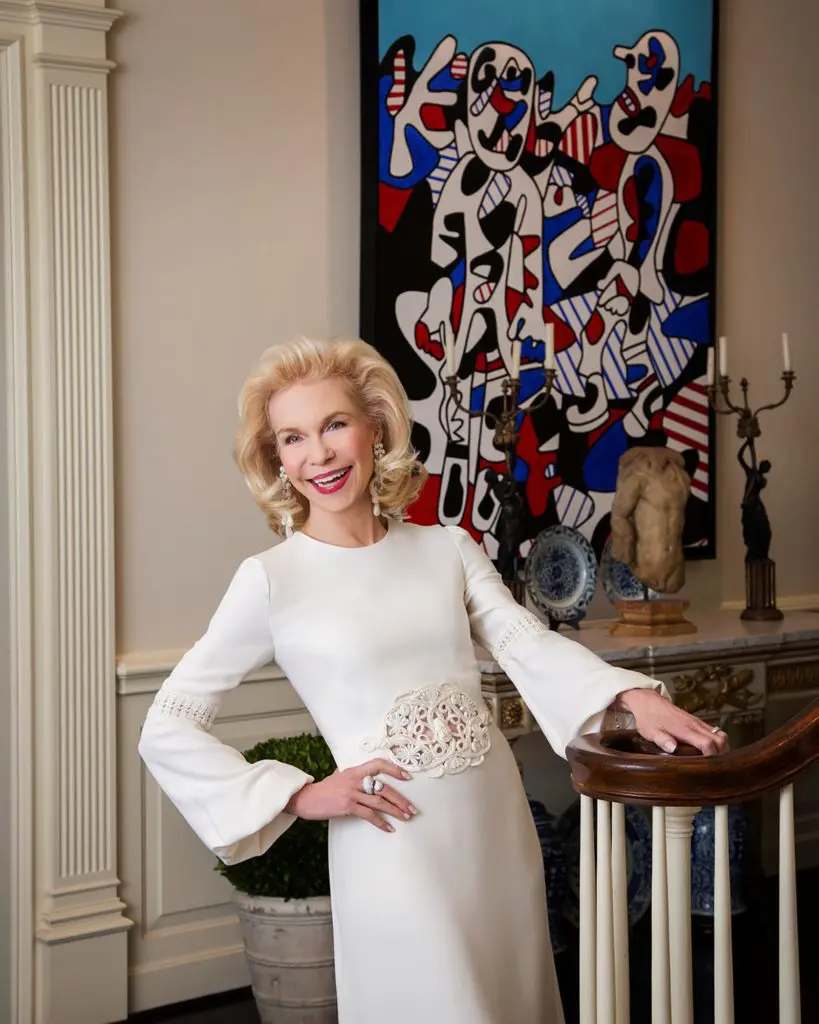Lynn Wyatt in her home where entertaining is done on an elegant and intimate scale. (Photo by Gittings)