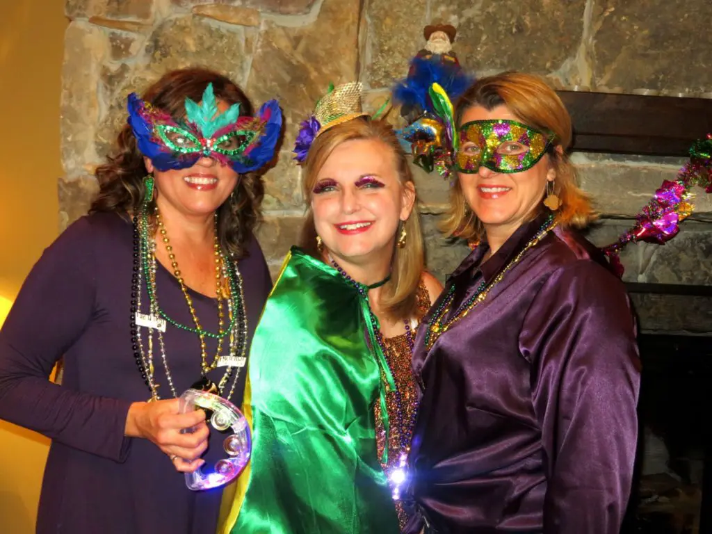 Cindy Dick, Cyndi Bailey, Kari Walker