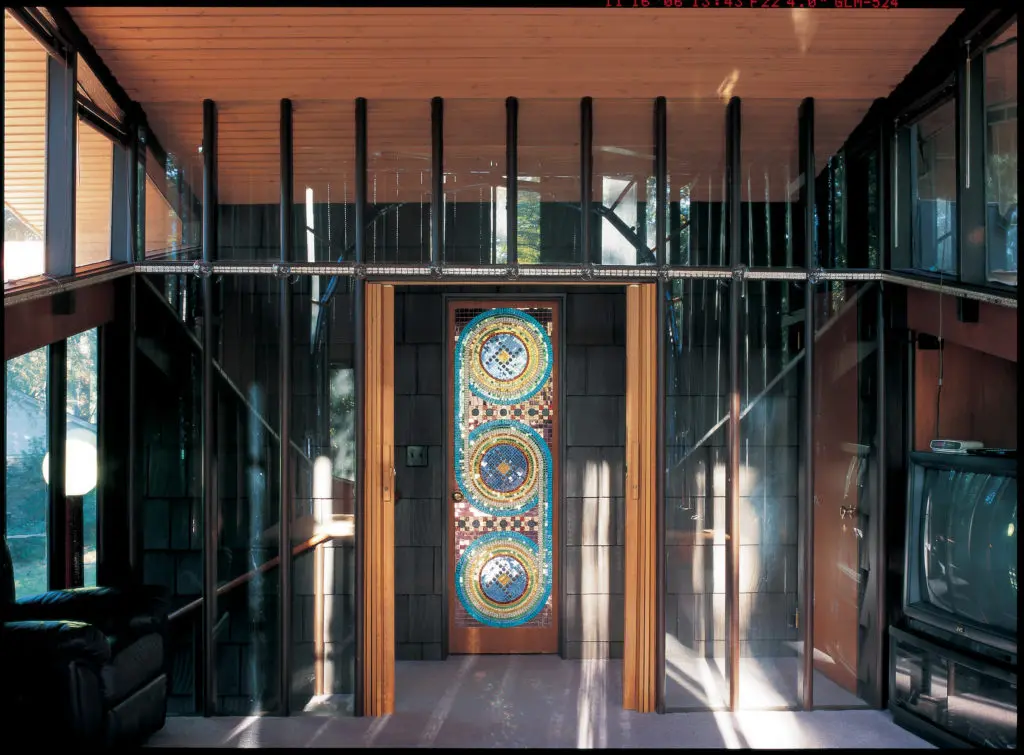 In the Durst-Gee House, Goff placed sparkling flex-glass on the doorway to the upstairs bathroom, to mimic stained glass.