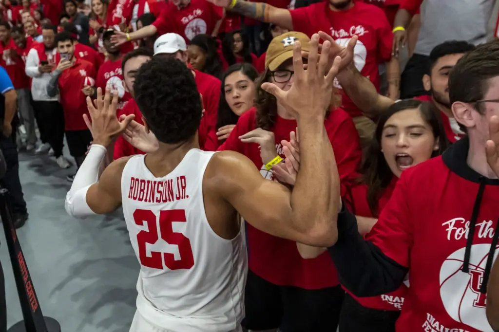 Kelvin Sampson's University of Houston basketball team is being embraced with a new fervor. (Joe Buvid/Houston Athletics photo.)