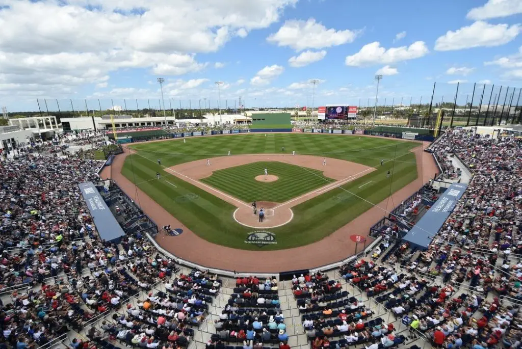 Chat with relaxed rookies and superstars at Spring Training. 
