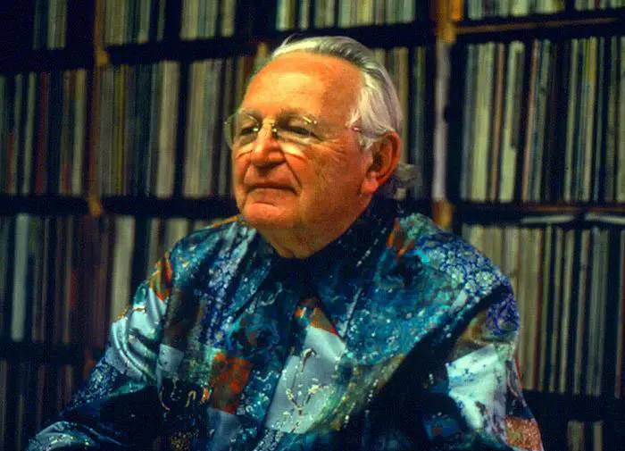 The visionary architect Bruce Goff was the leader of a school known as organic architecture. He is shown here in the last decade of his life, wearing one of his signature wildly abstract shirts, not unlike the paintings he also created. 