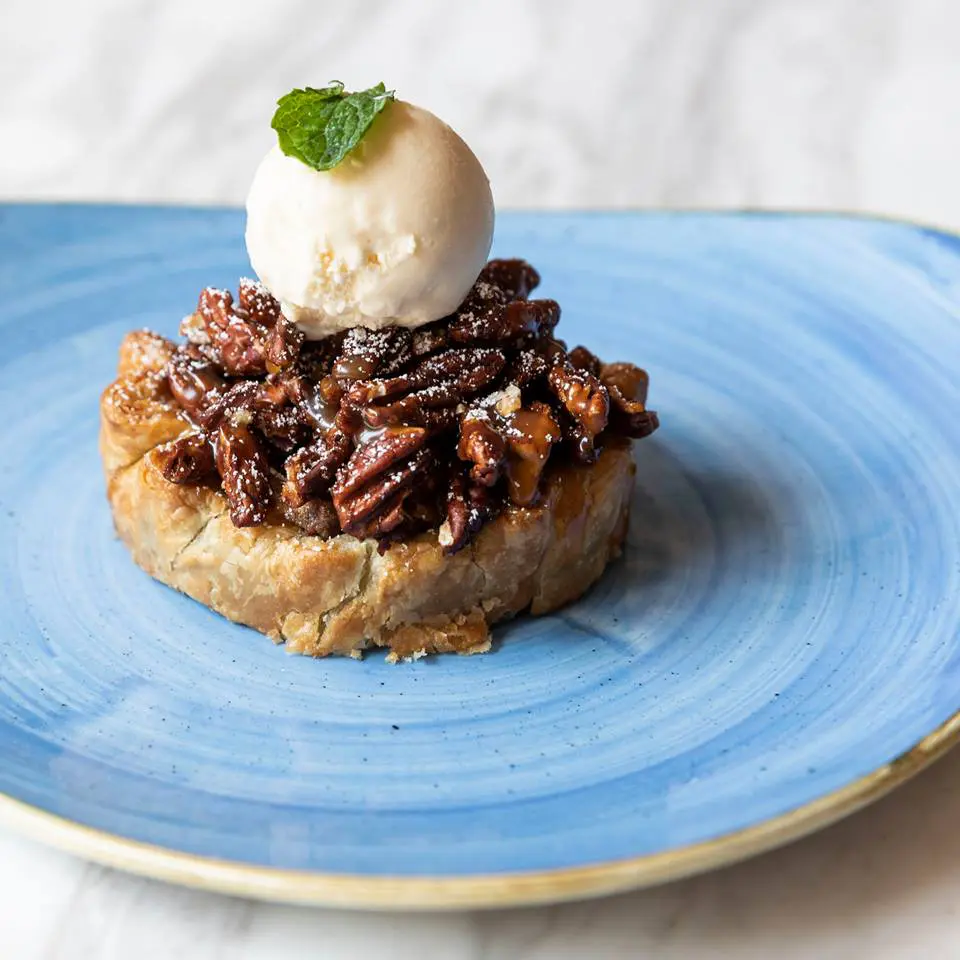 tris pecan pie