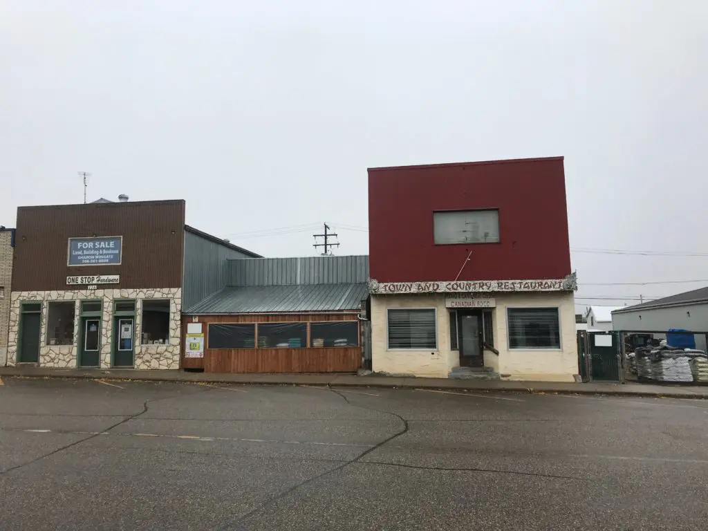 Another restaurant serving Chinese-Canadian cuisine. (Photo by Mary Margaret Hansen)
