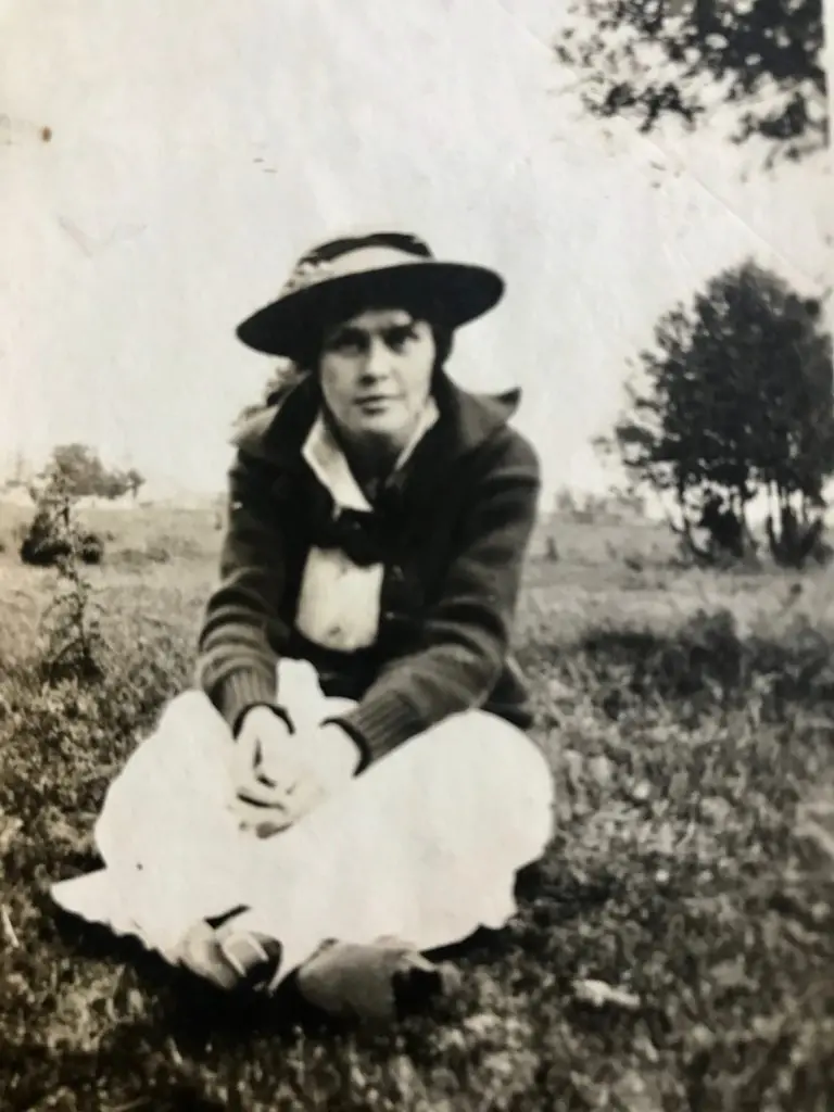 Shirley Keyes Thompson, prairie wife, school teacher and memoirist – just like the author. (Photo from the author's family album)