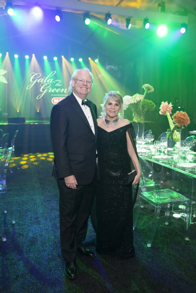 Gala chairs Brady & Zane Carruth at Discovery Green's Gala on the Green (Photo by Jenny Antill Clifton)