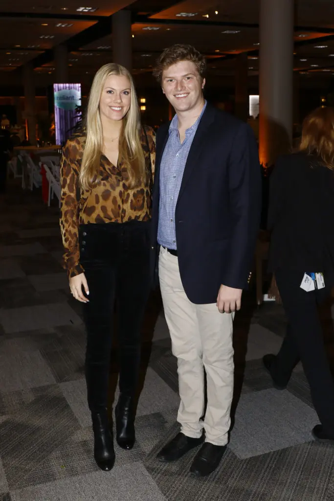 Claudia Lode, Preston Hext 