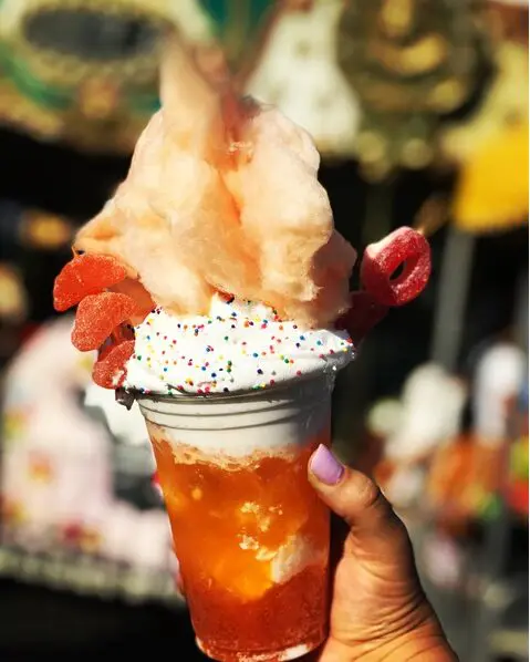 Orange and cream sodas make for one satisfying float. 
