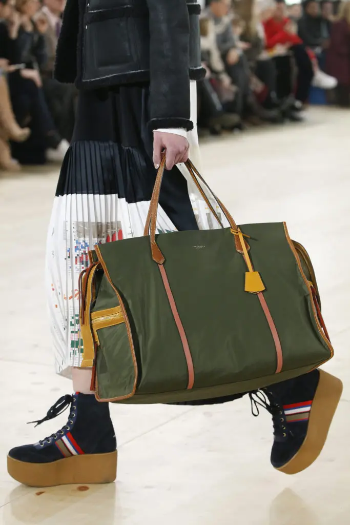 Tory Burch chunky sneakers recall '90s fashion. (Photo by Tory Burch)