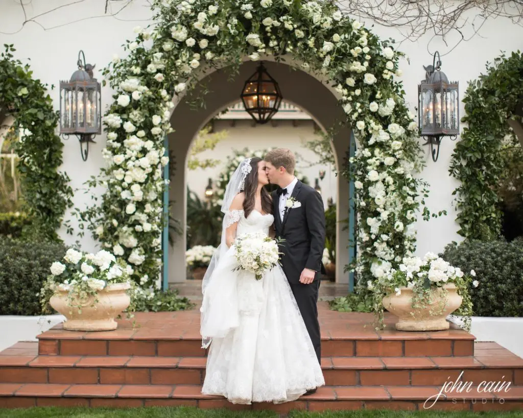 Haley and Trevor Tamlyn celebrated their reception at her stunning childhood home. (Photo by John Cain Photography)