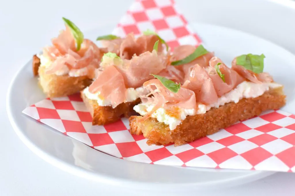 Uncle Nicky's boasts specialty pane tostato. 