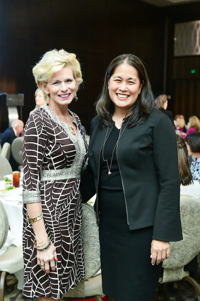 Terri Turner, Grace Kim at the HARC Let's Talk luncheon. (Photo by Daniel Ortiz)