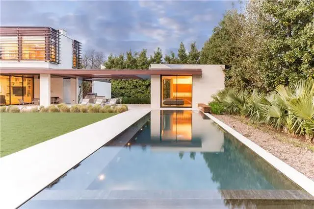 Is there anything like a heated saltwater infinity pool? 