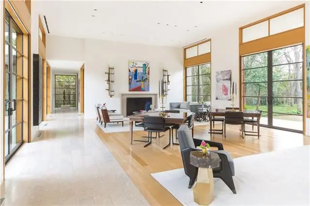 This home is all about contemporary glamour. 