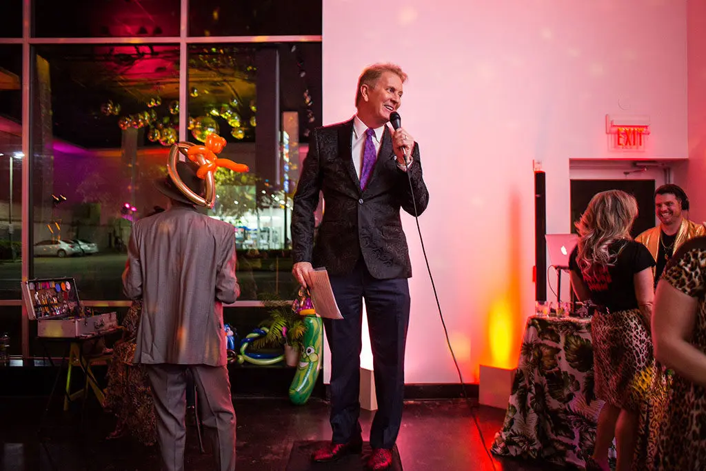 Frank Billingsley at Lawndale's A Kitschy Evening (Photo by Laura Burlton)