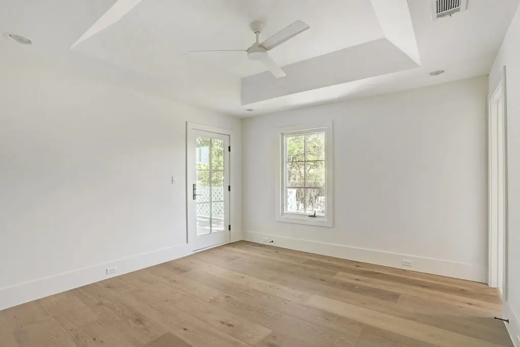 A secondary bedroom.