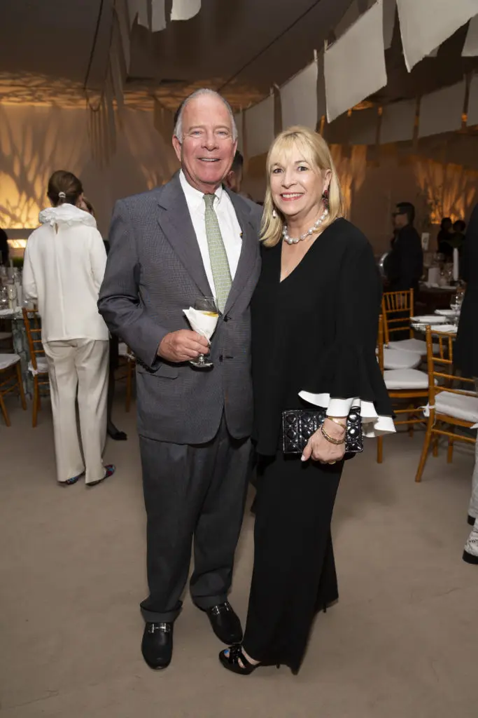 Butch Abendshein & Nancy O'Connor Abendshein at Studio Menil's Paper Ball (Photo by Jenny Antill Clifton)