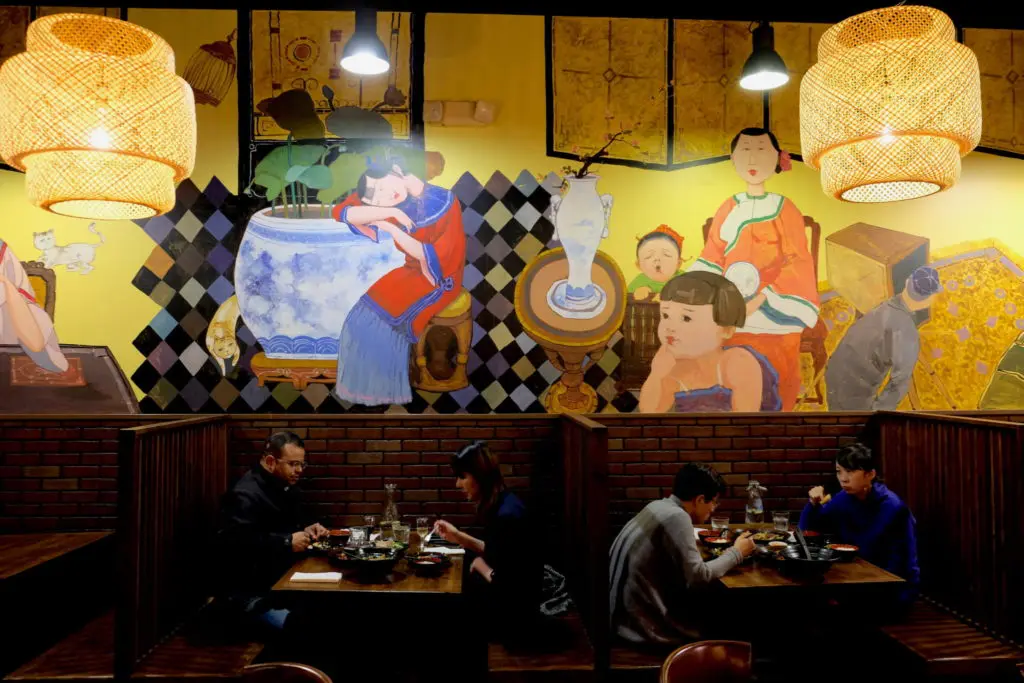  Wula Buhuan brings the spice to the Energy Corridor. (Photo by Mai Pham)