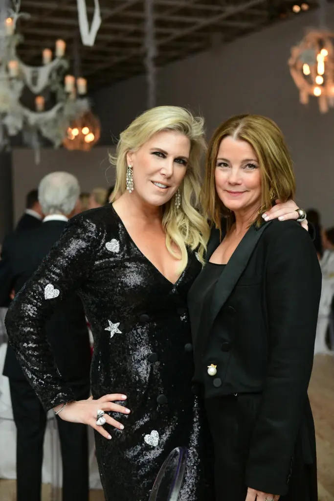 Courtney Hopson, Katherine Phelps at the 2019 CAMH Gala and Art Auction (Photo by Daniel Ortiz)