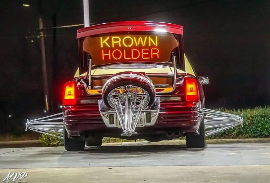 Javier Green's slab dubbed "Serena" is a tribute to Houston's car culture.