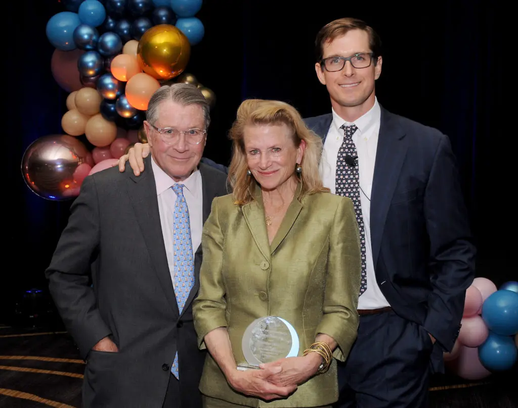 Honorees Ben & Cynthia Guill, Hugh Guill at the Teach for America 2019 Benefit Dinner. (Dave Rossman Photo)