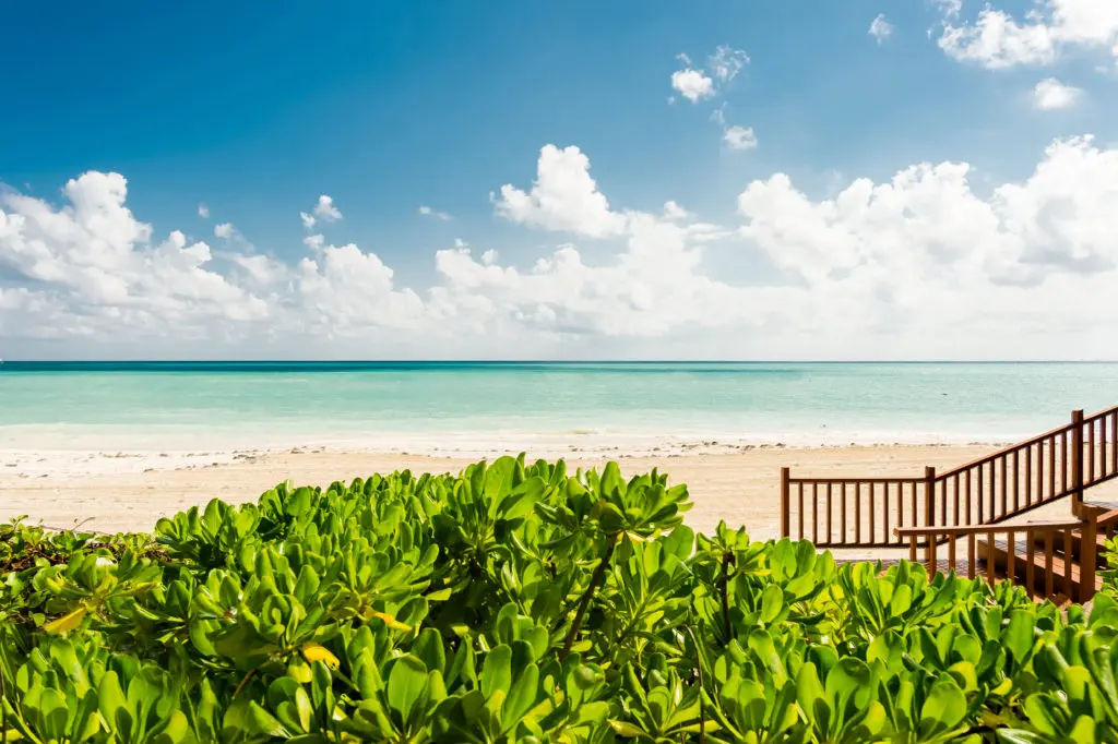 The turquoise blue waters make for a perfect ocean retreat. (Photo Courtesy of Mayakoba) 