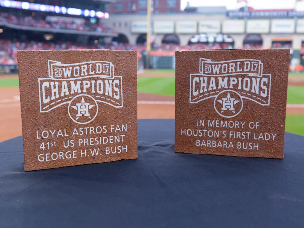 Sweet Tribute to George H.W. and Barbara Bush Gives Astros’ Houston Opening Day a Touching Tone